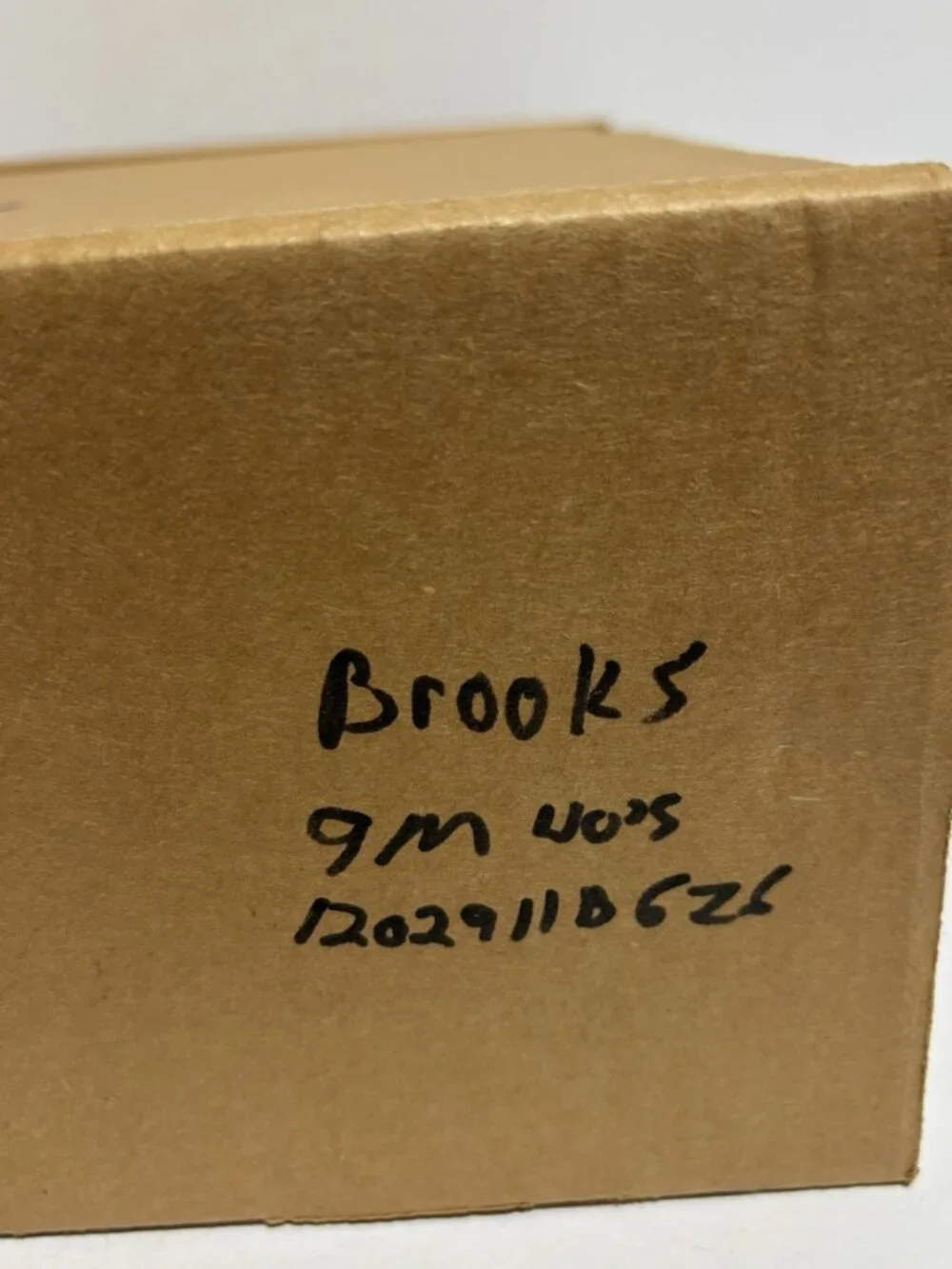 Brooks Women’s Levitate 2 Burgundy Running Shoes, Size 9 M